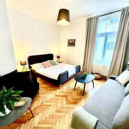 Apartments By Jacob Praha Bagian luar foto