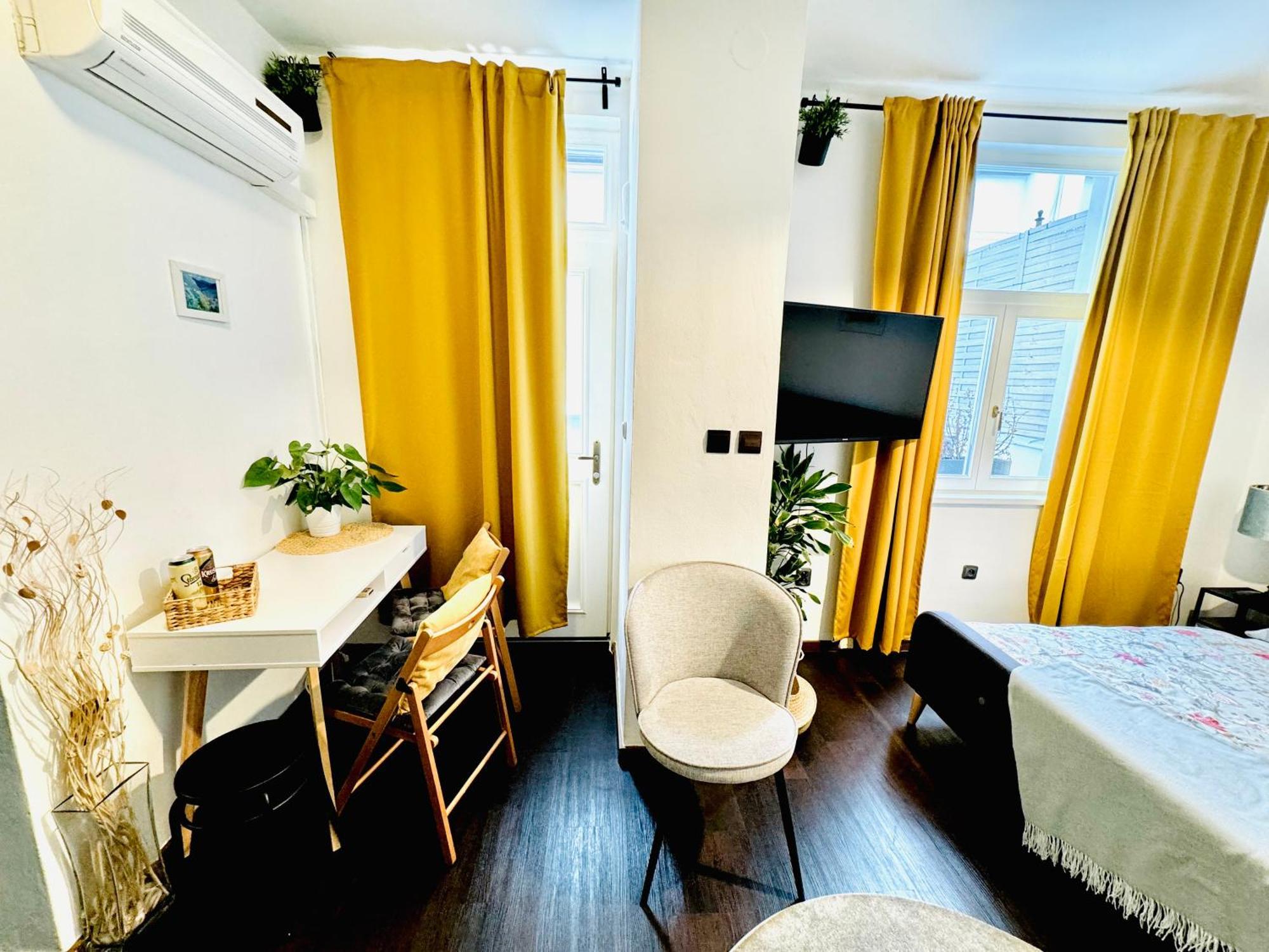 Apartments By Jacob Praha Bagian luar foto